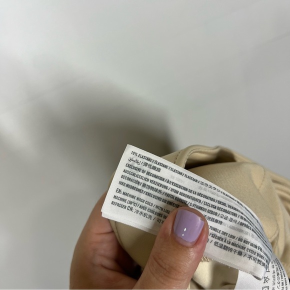 Abercrombie & Fitch 90’s Straight Vegan Leather Pant Size 30 SHORT - Picture 10 of 10